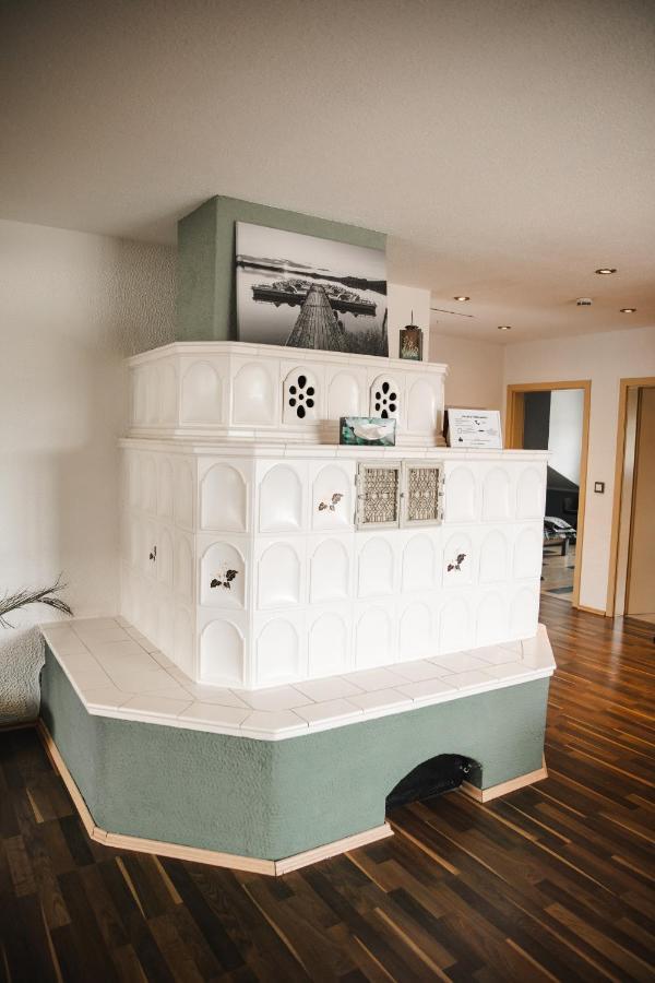 Modernes Apartment Mit Top Ausstattung Und Kamin Im Oberpfaelzer Seenland Nittenau Bagian luar foto